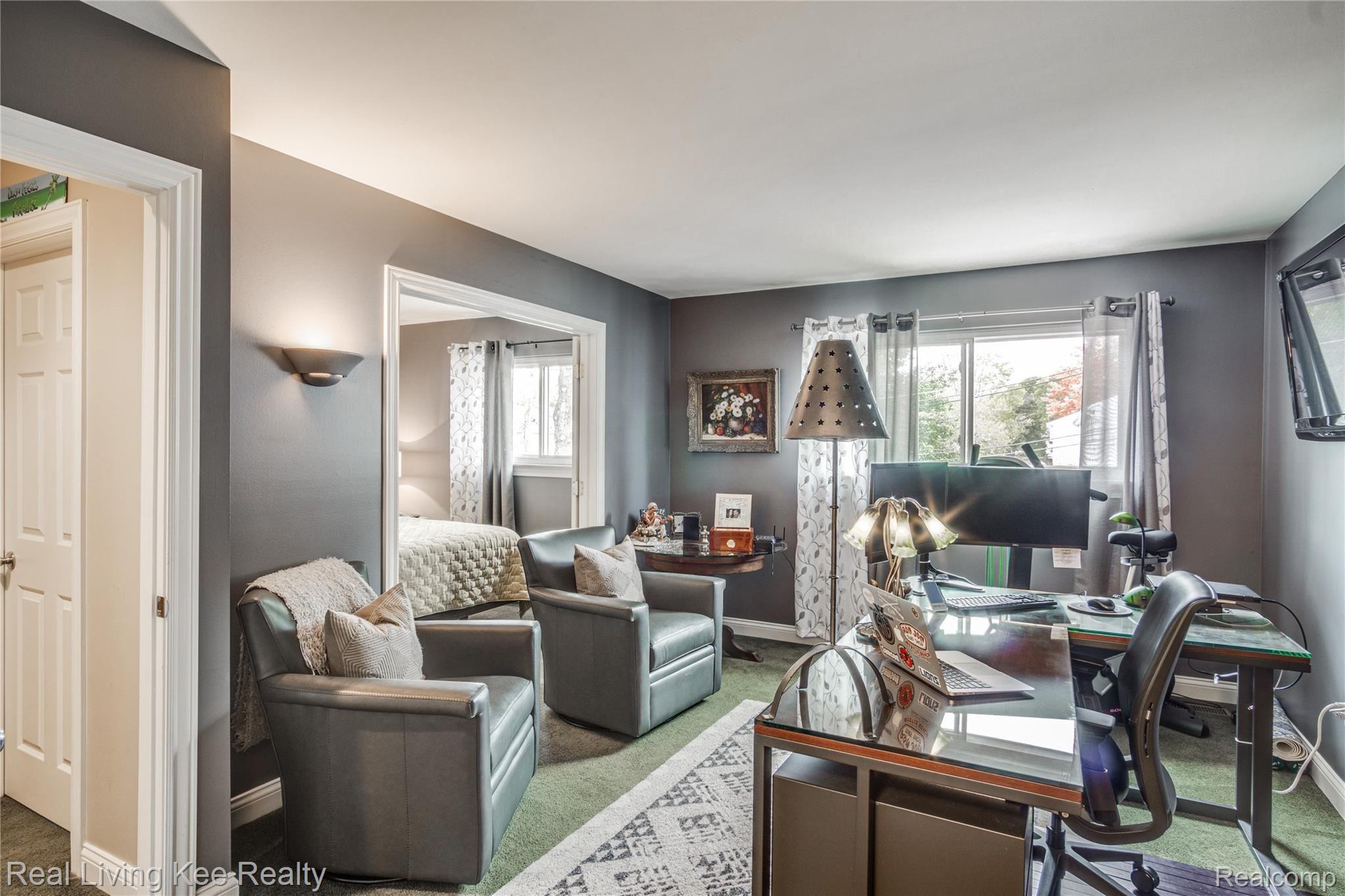 126 Manor Way Rochester, MI 48309 - Photo 26 of 34 22.jpg