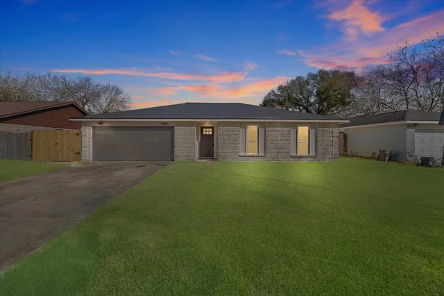 $250,000 | 9803 Wren Street, La Porte, TX 77571