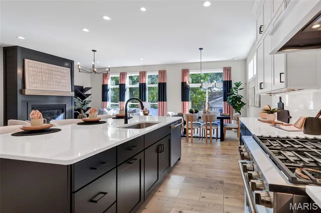 $799,990 | 1 Chandler@gates Manor, St. Louis, MO 63126