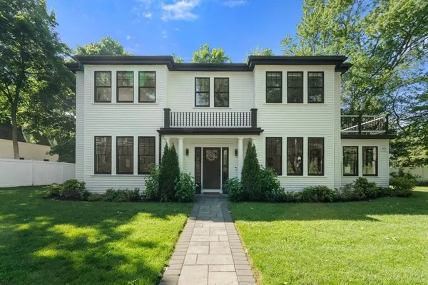$2,595,000 | 283 Walnut Street, Wellesley, MA 02481