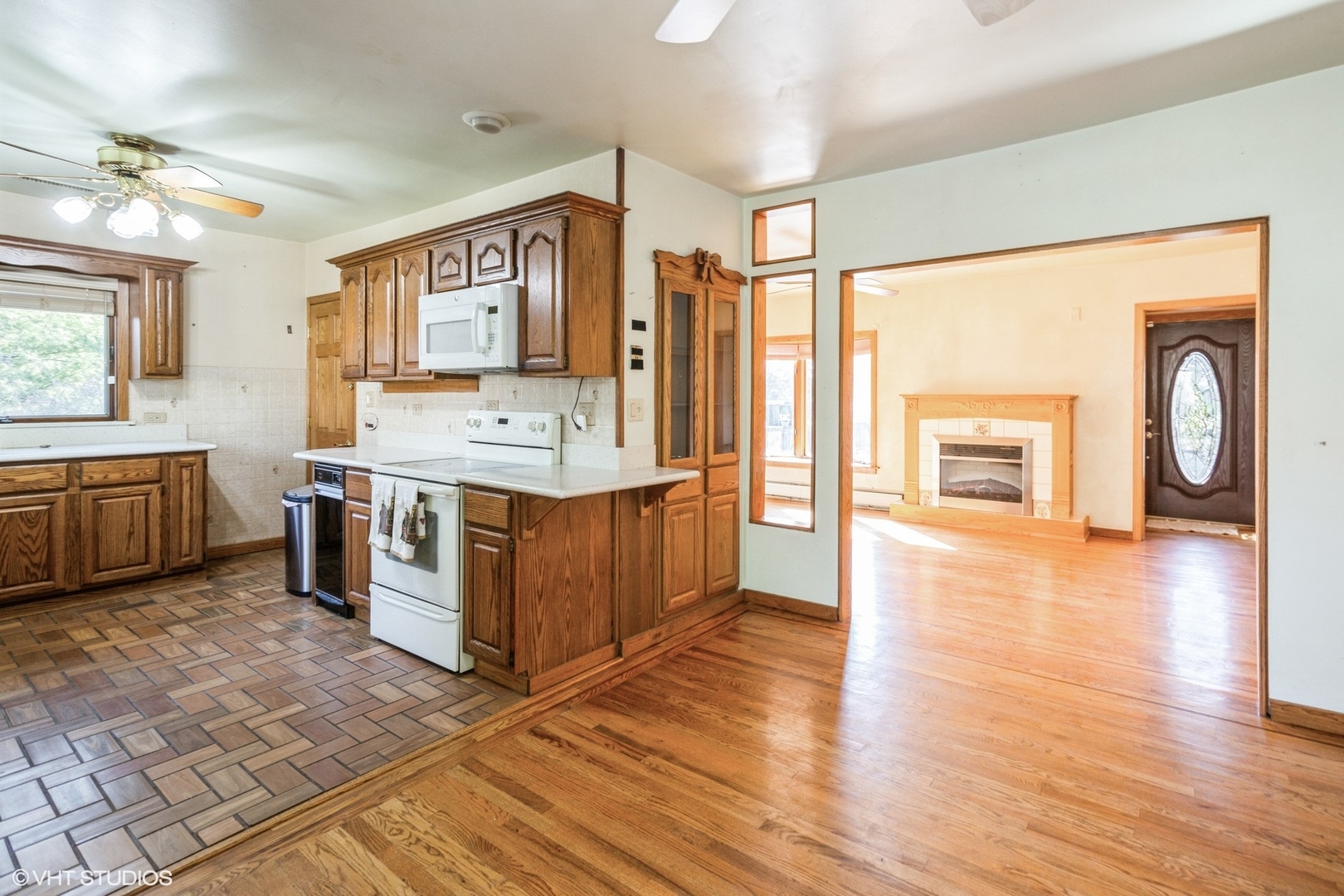 4N150 Church Road Bensenville, IL 60106 - Photo 11 of 45 Gallery Image 11