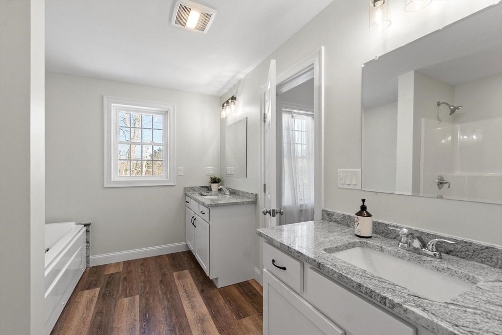 72 A Cottage Lane, Unit LEFT HALF) Templeton, MA 01468 - Photo 19 of 40