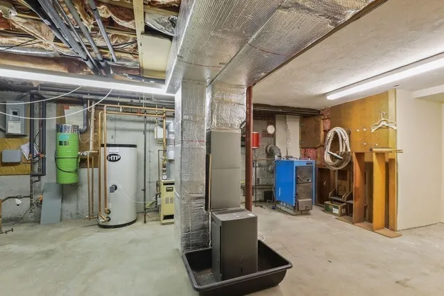 $1,299,900 | 566 Shore Road, Bourne, MA 02559