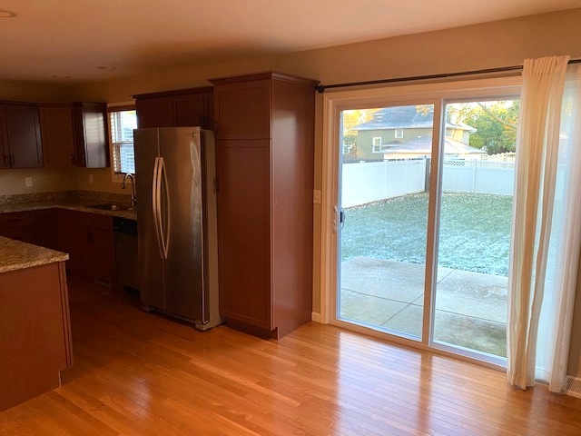 2225 7th Street Peru, IL 61354 - Photo 5 of 15 a view of hallway with a large window