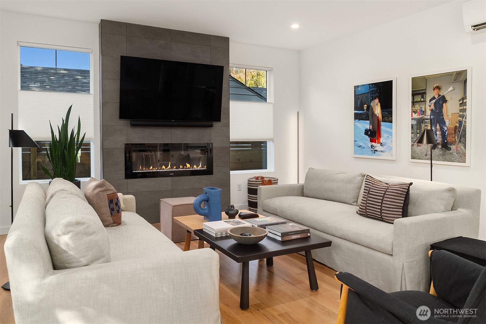 10419 41st Avenue Southwest Seattle, WA 98146 - Photo 14 of 39