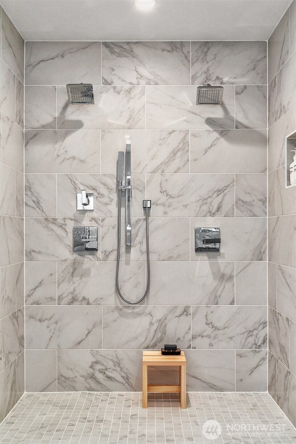 10419 41st Avenue Southwest Seattle, WA 98146 - Photo 25 of 39