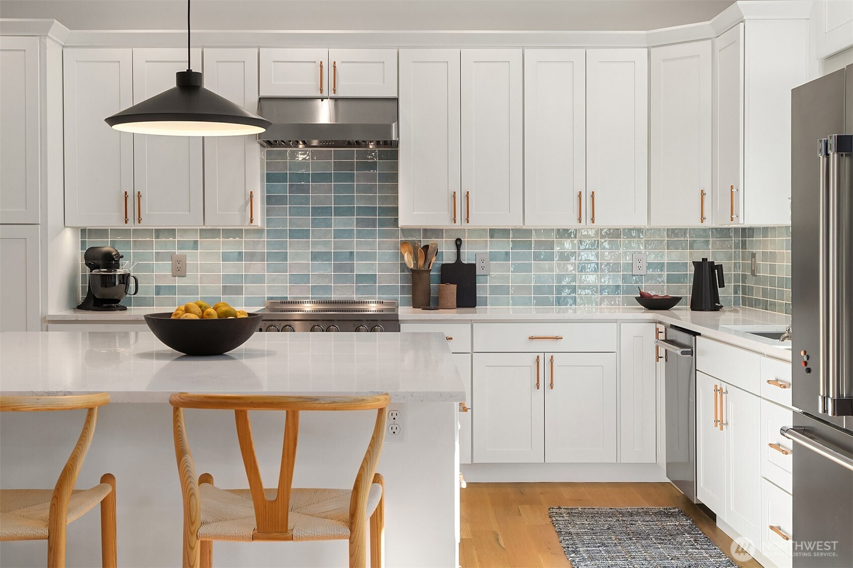 10419 41st Avenue Southwest Seattle, WA 98146 - Photo 9 of 39