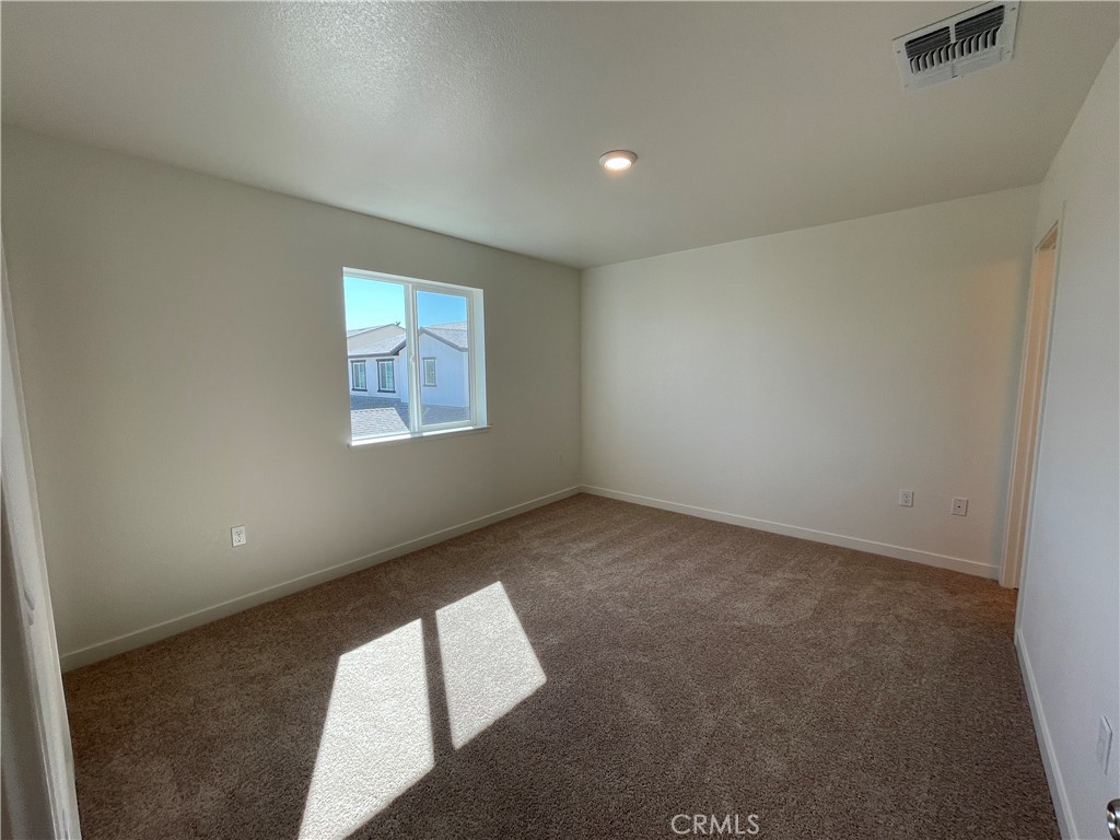 732 Stone Ridge Avenue Merced, CA 95341 - Photo 4 of 5