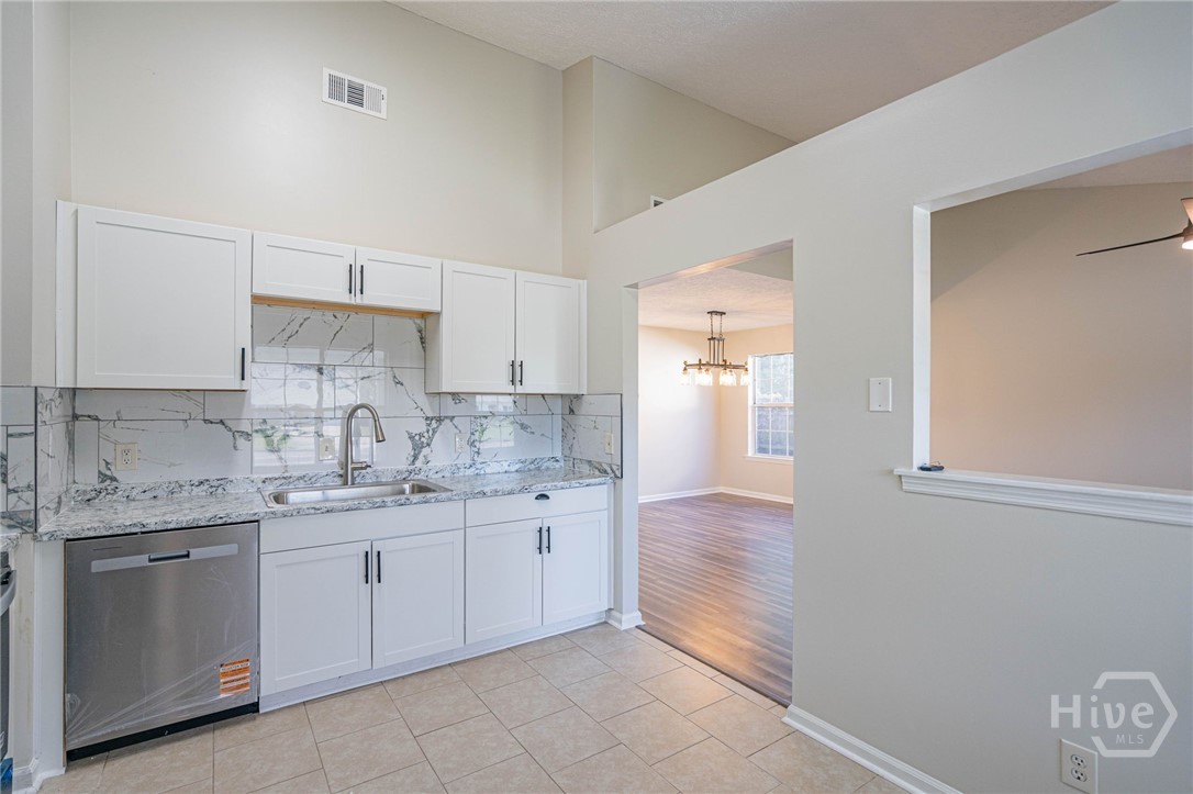 303 Mapmaker Lane Savannah, GA 31410 - Photo 15 of 42