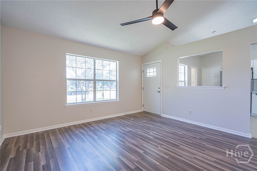 303 Mapmaker Lane Savannah, GA 31410 - Photo 7 of 42