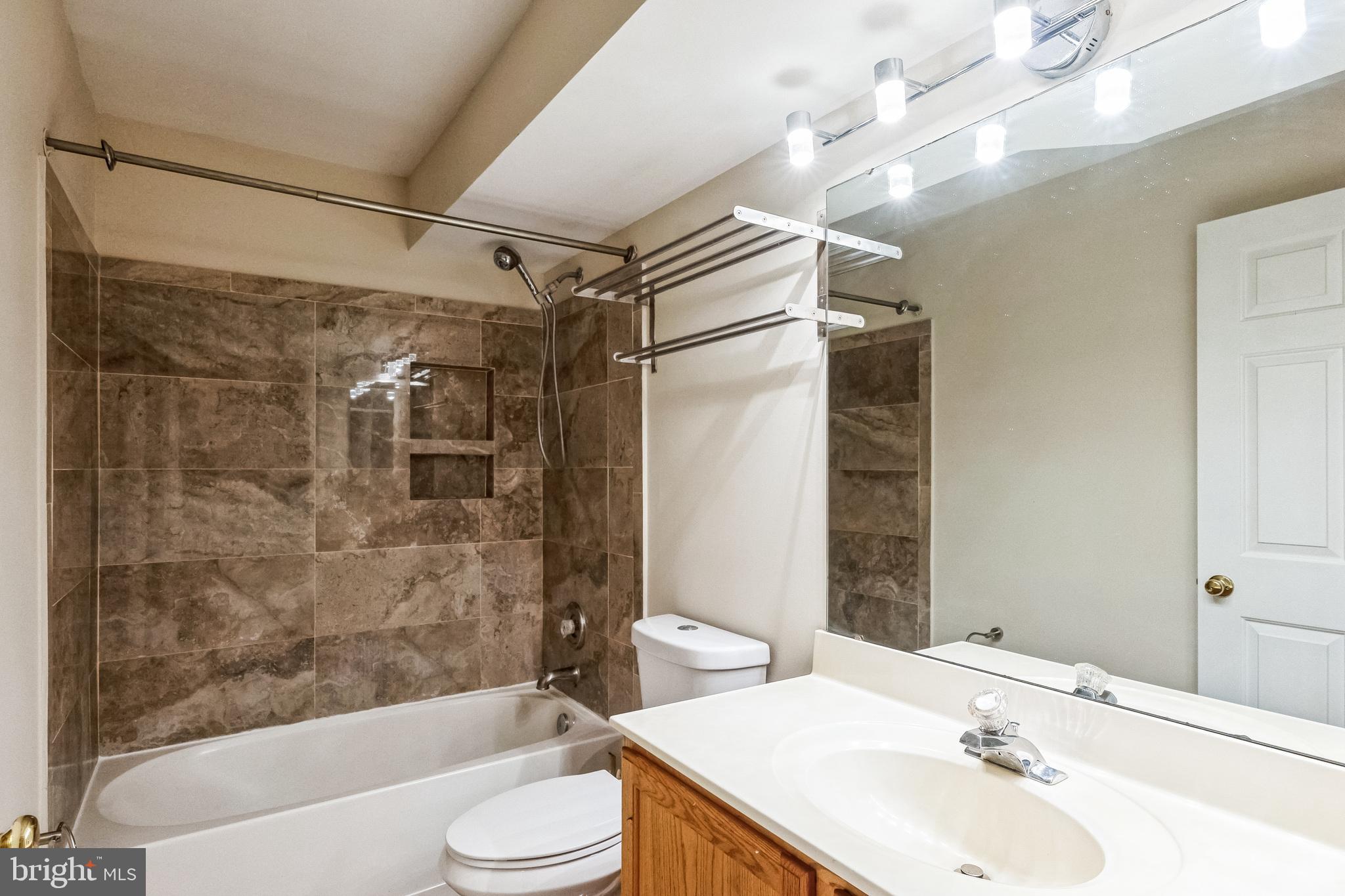 13320 Rising Sun Lane Germantown, MD 20874 - Photo 10 of 20 Full Bath Lower Level