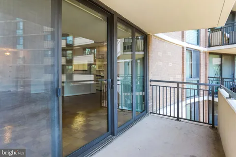 $550,000 | 4620 North Park Avenue, Unit 308E, Chevy Chase, MD 20815