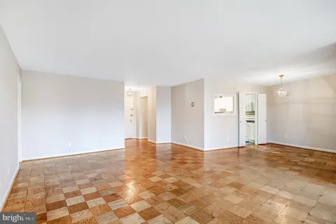 $550,000 | 4620 North Park Avenue, Unit 308E, Chevy Chase, MD 20815