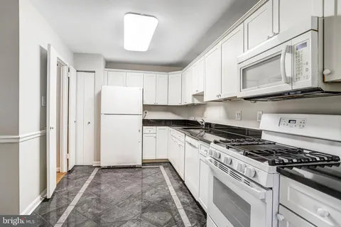 $550,000 | 4620 North Park Avenue, Unit 308E, Chevy Chase, MD 20815