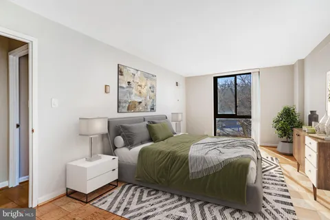 $550,000 | 4620 North Park Avenue, Unit 308E, Chevy Chase, MD 20815