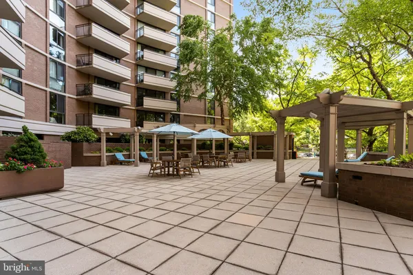 $550,000 | 4620 North Park Avenue, Unit 308E, Chevy Chase, MD 20815