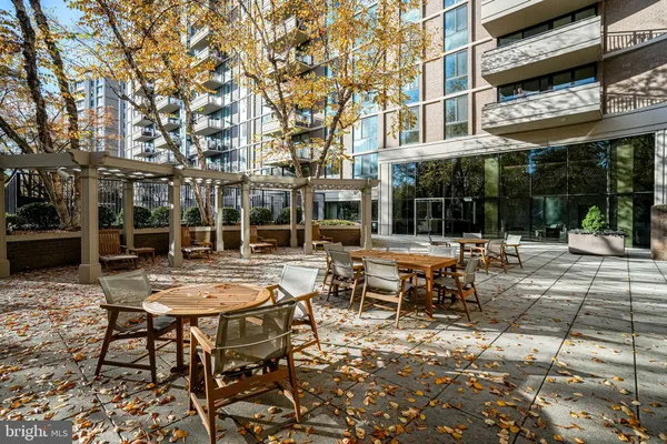 $550,000 | 4620 North Park Avenue, Unit 308E, Chevy Chase, MD 20815