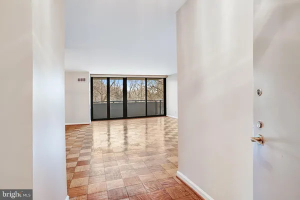 $550,000 | 4620 North Park Avenue, Unit 308E, Chevy Chase, MD 20815