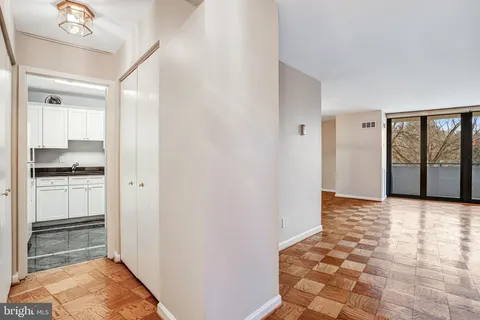 $550,000 | 4620 North Park Avenue, Unit 308E, Chevy Chase, MD 20815