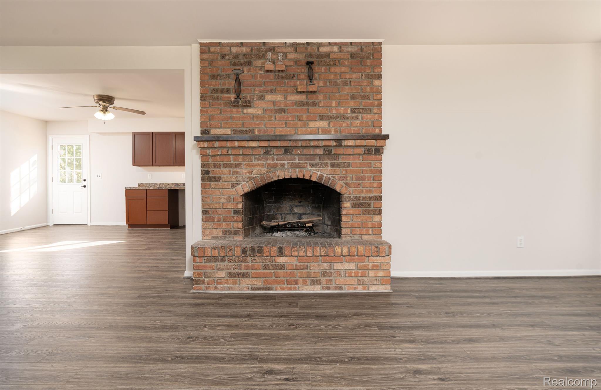 14115 South Scribner Road Perry, MI 48872 - Photo 4 of 30 Gallery Image 4