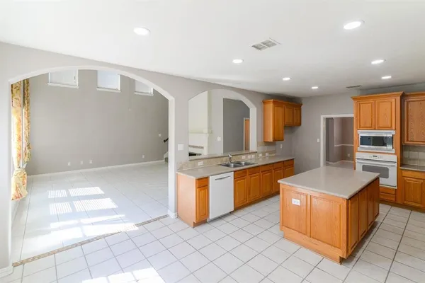 $3,000 | 9605 Pinehurst Drive, Rowlett, TX 75089