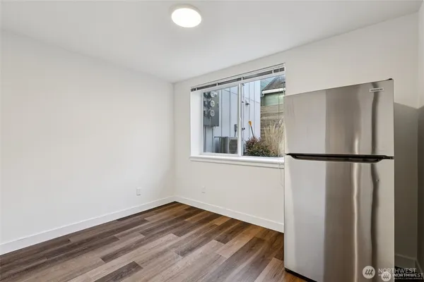$900,000 | 5257 Brooklyn Avenue Northeast, Seattle, WA 98105