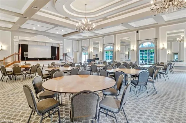 a view of front of house with entertaining space