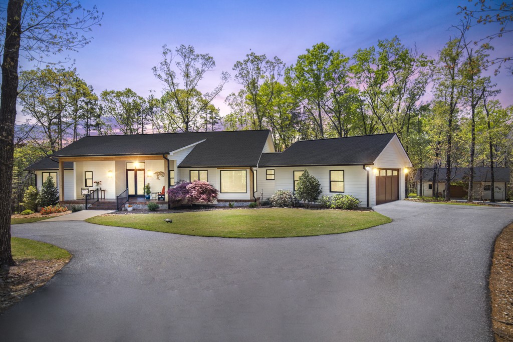 144 Lecroy Road Walhalla, SC 29691 - Photo 1 of 49