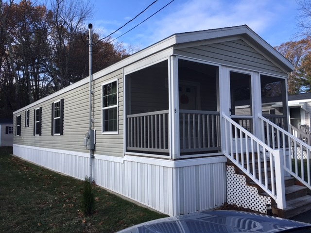 9 Parklane Road Hampstead, NH 03841 - Photo 2 of 14