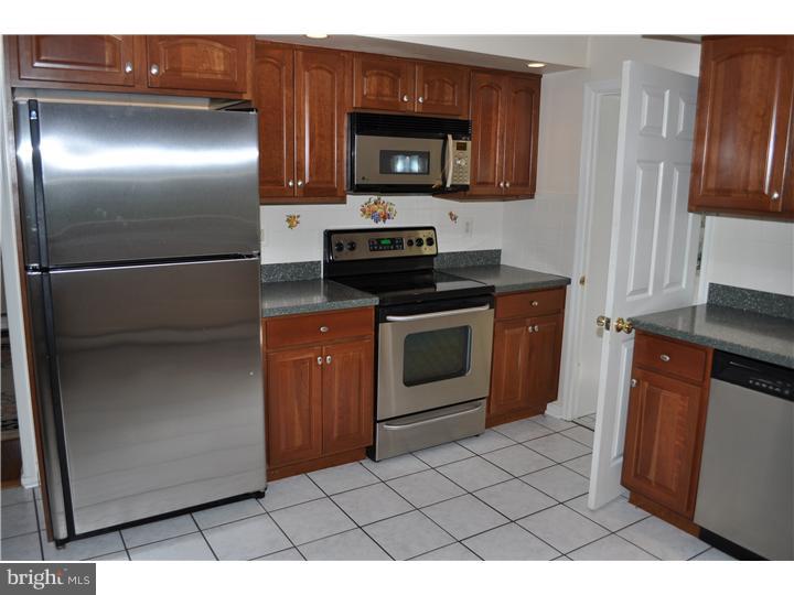 517 Arbordale Road Wayne, PA 19087 - Photo 3 of 21