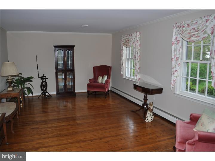 517 Arbordale Road Wayne, PA 19087 - Photo 5 of 21
