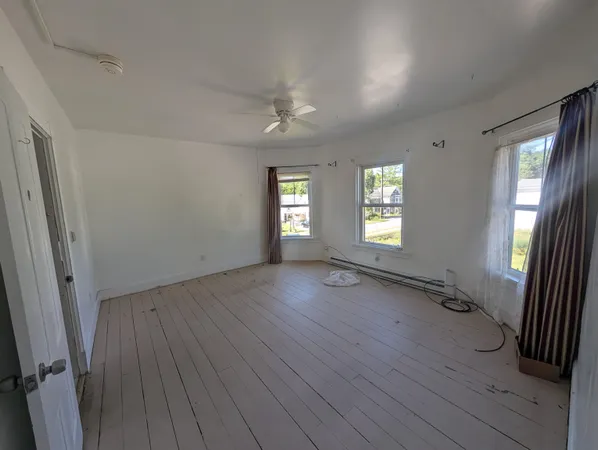 $224,700 | 18 Clark Avenue, Johnson, VT 05656