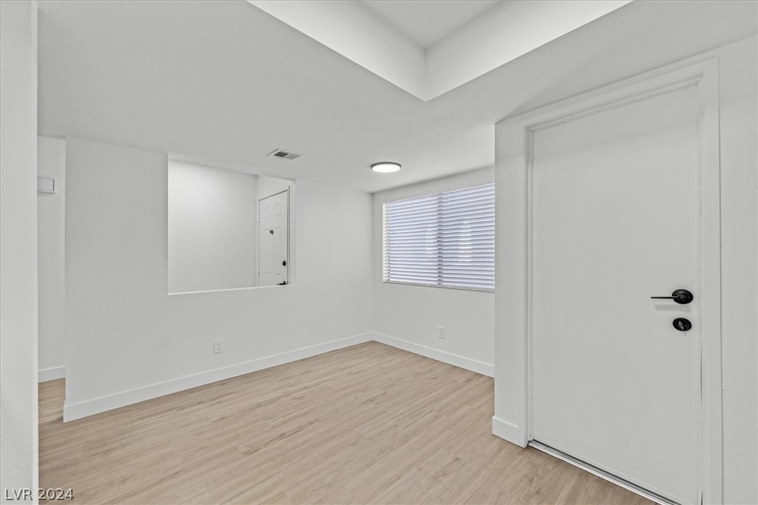 505 East Rolly Street Henderson, NV 89011 - Photo 7 of 25 Gallery Image 7