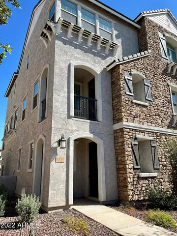 $2,075 | 1737 East Hampton Lane, Gilbert, AZ 85295