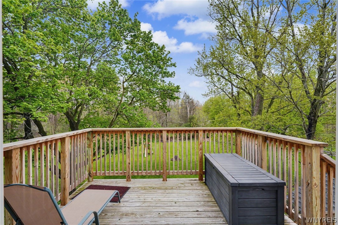 6244 Boston State Road Hamburg, NY 14075 - Photo 9 of 44 upper deck