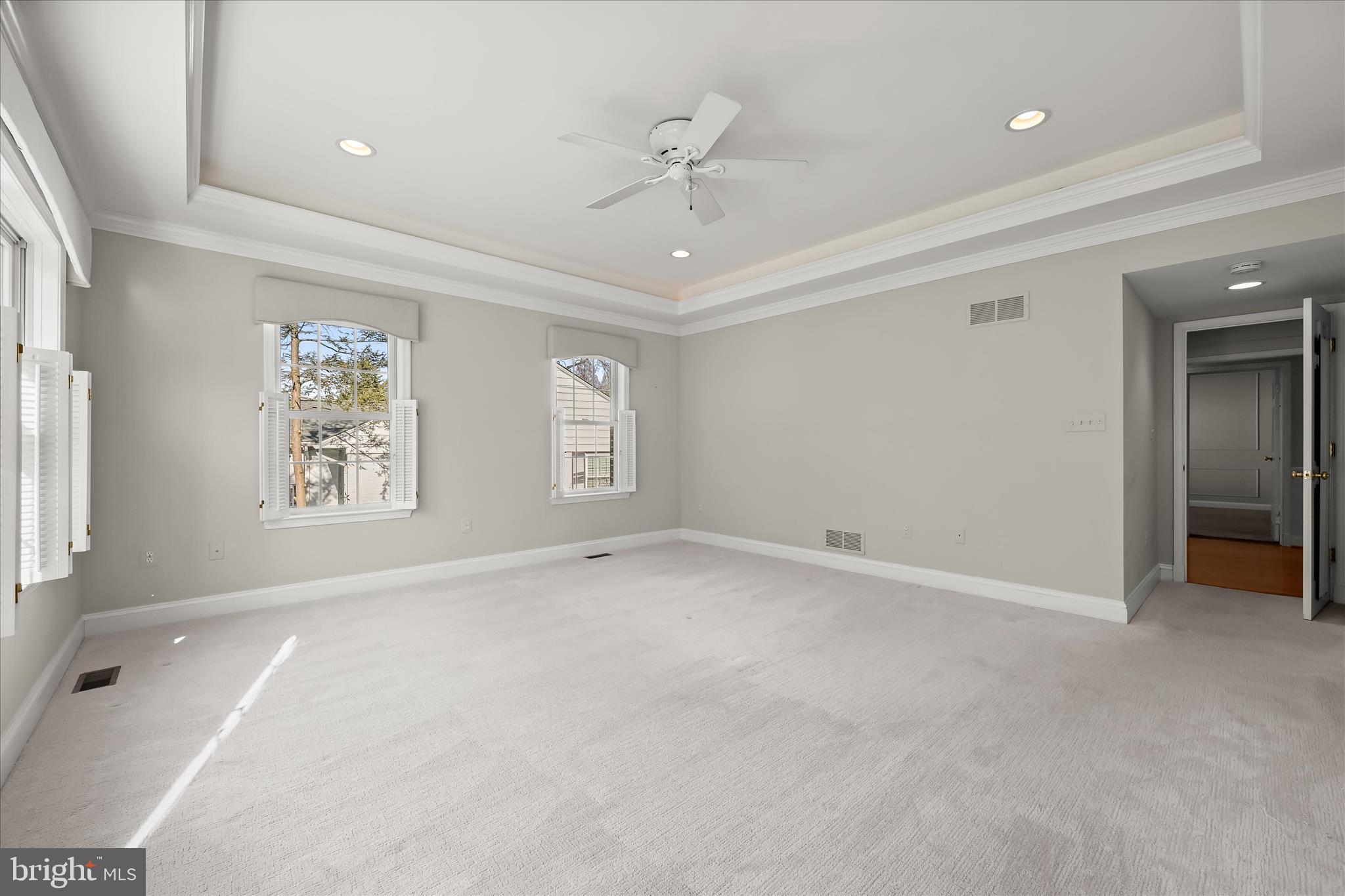 1112 Hampton Garth Baltimore, MD 21286 - Photo 33 of 95 Primary Bedroom Suite