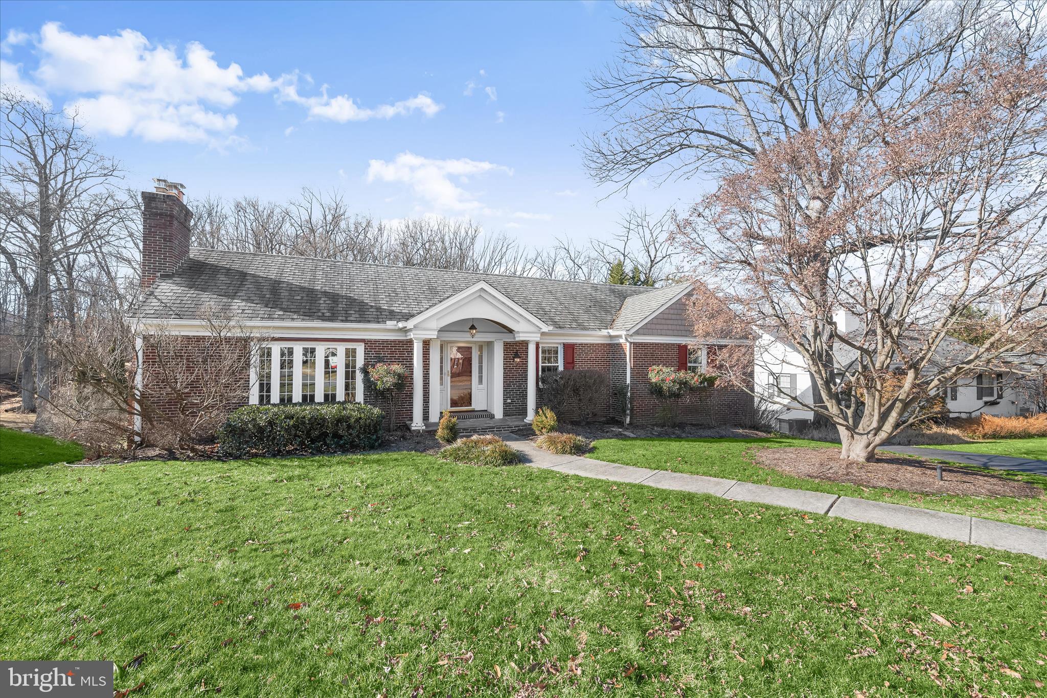 1112 Hampton Garth Baltimore, MD 21286 - Photo 4 of 95 Landscaped Grounds