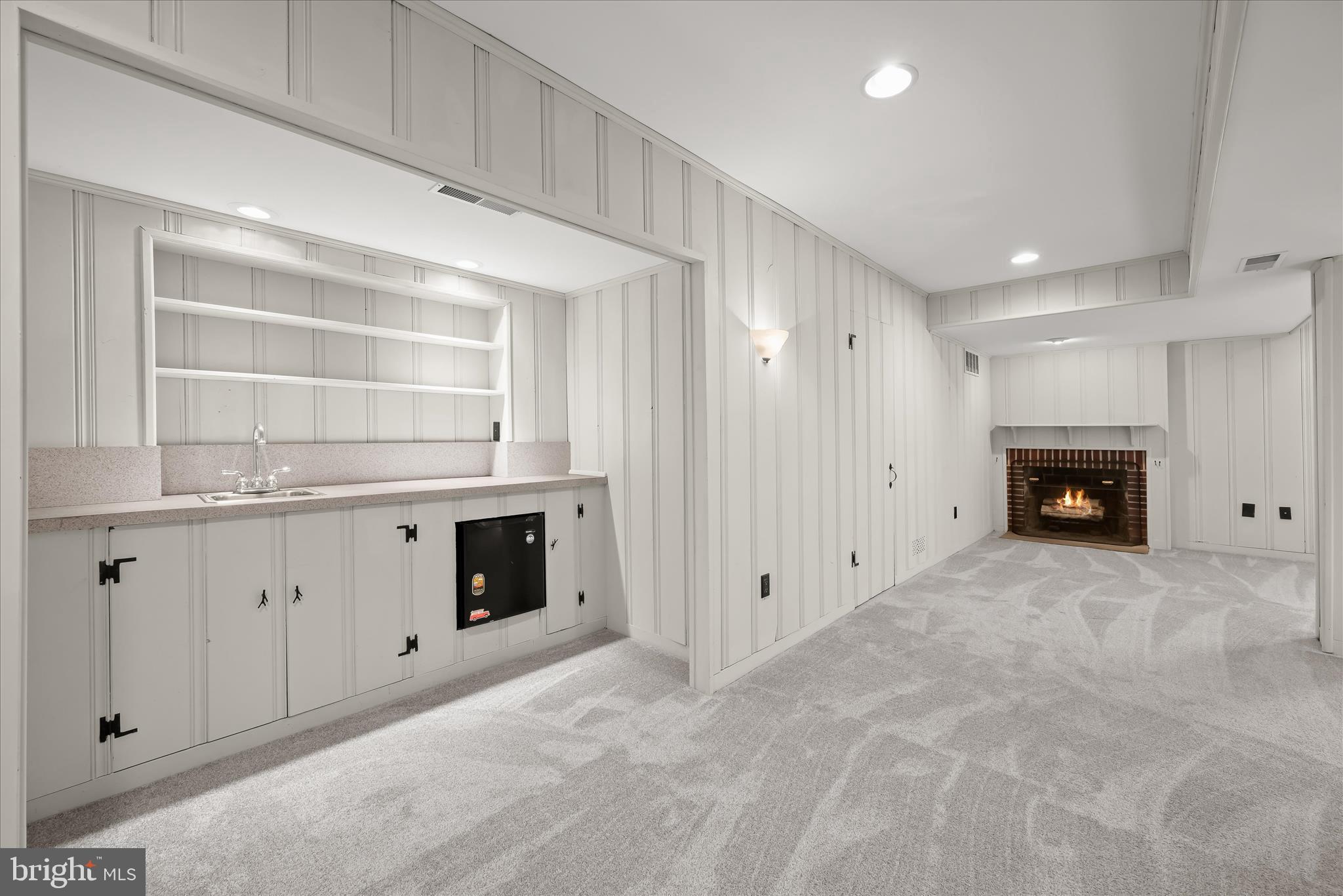 1112 Hampton Garth Baltimore, MD 21286 - Photo 53 of 95 Recreation Room with Wet Bar