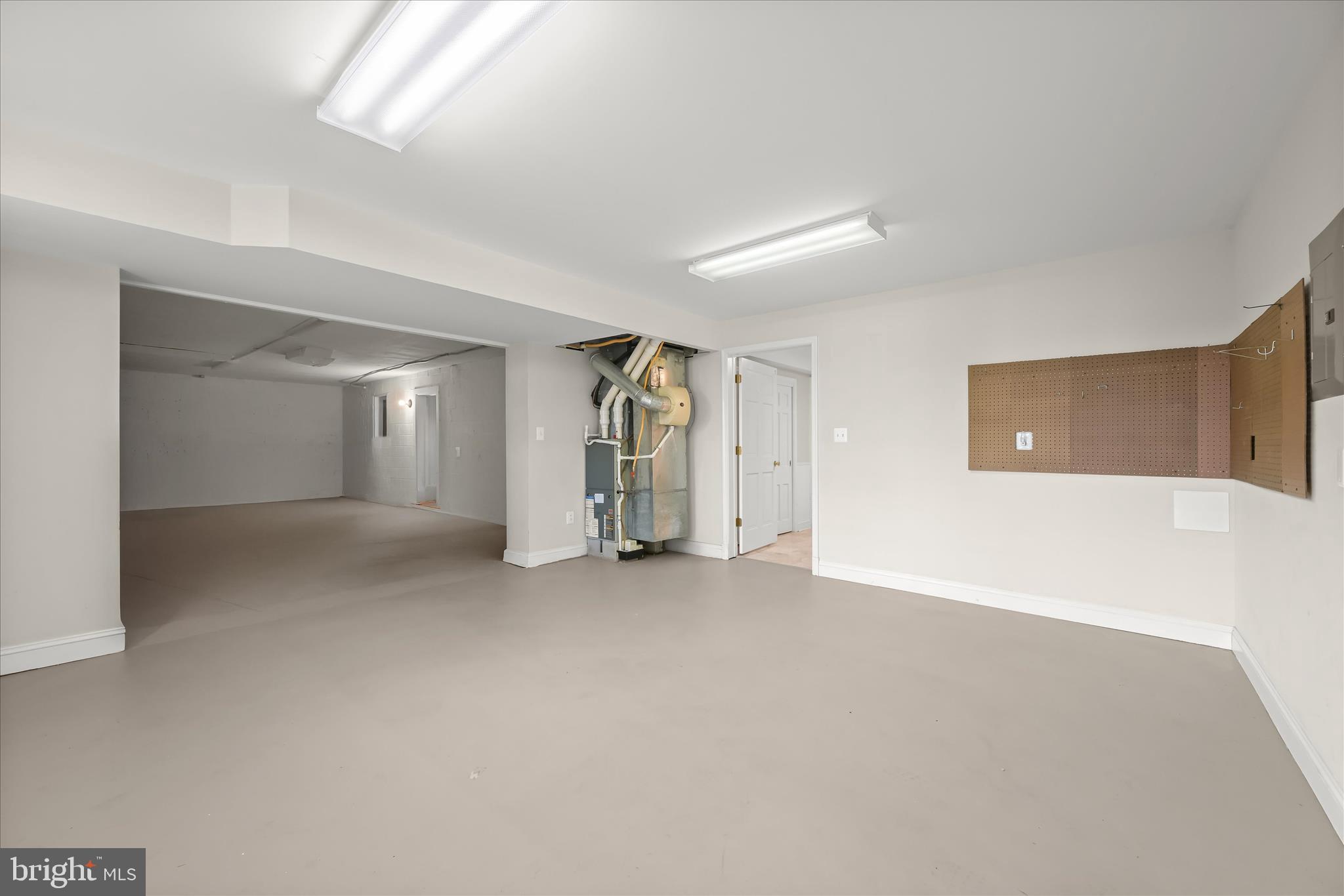 1112 Hampton Garth Baltimore, MD 21286 - Photo 65 of 95 Utility Room