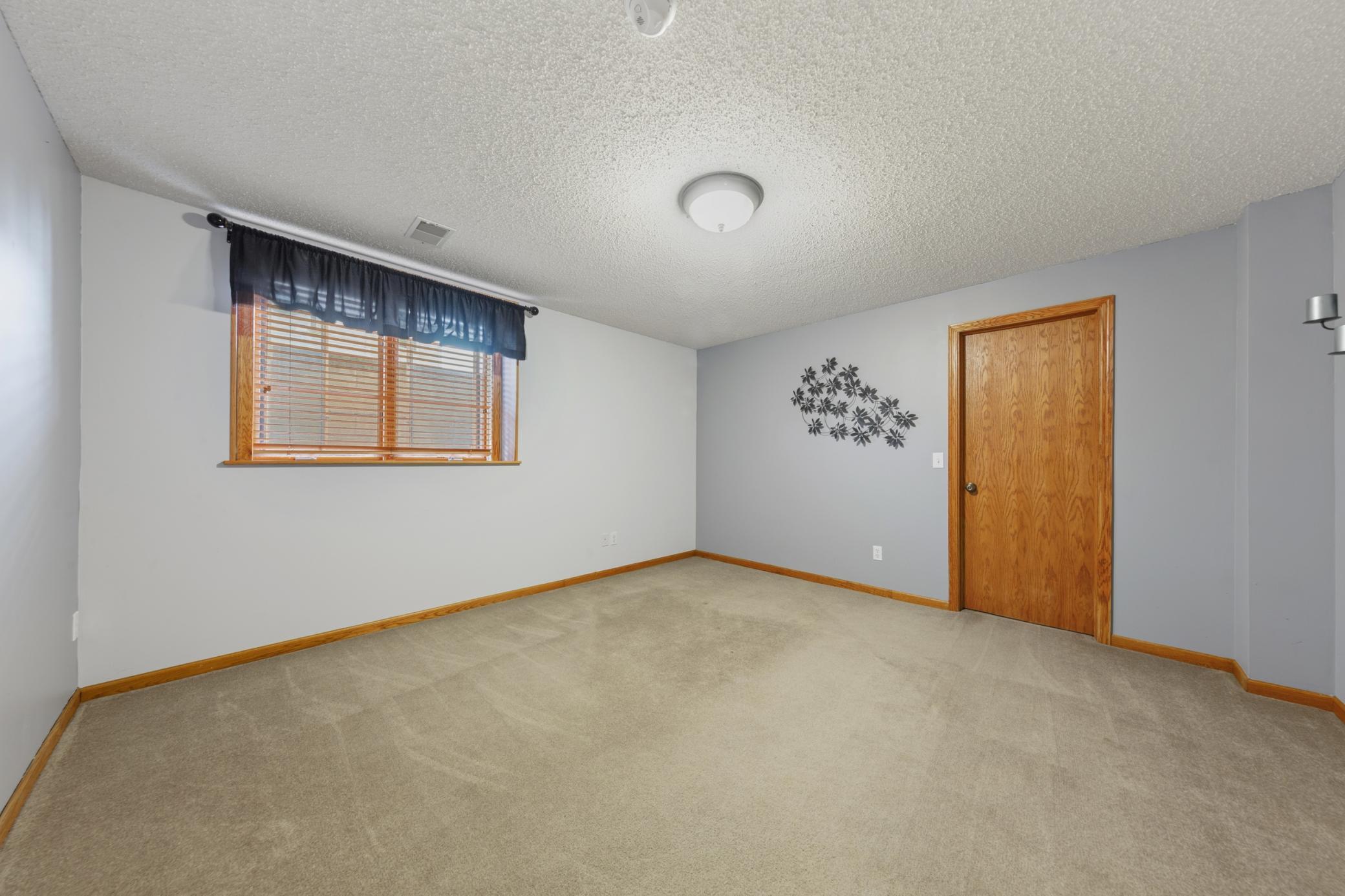 204 Allen Lane Faribault, MN 55021 - Photo 33 of 37