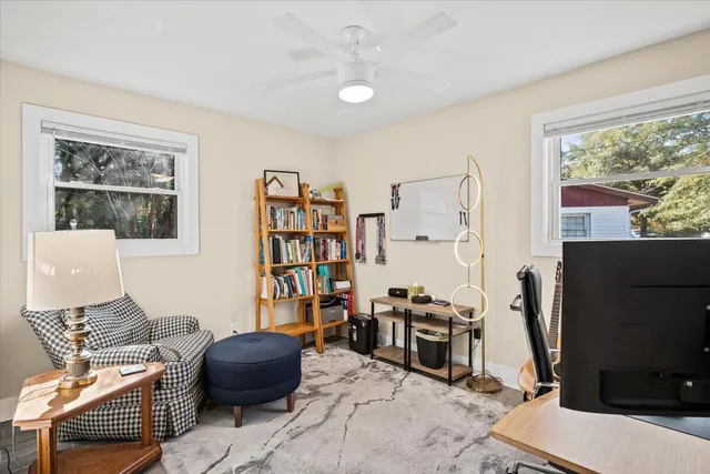 $470,000 | 1583 West Robinhood Drive, Charleston, SC 29407