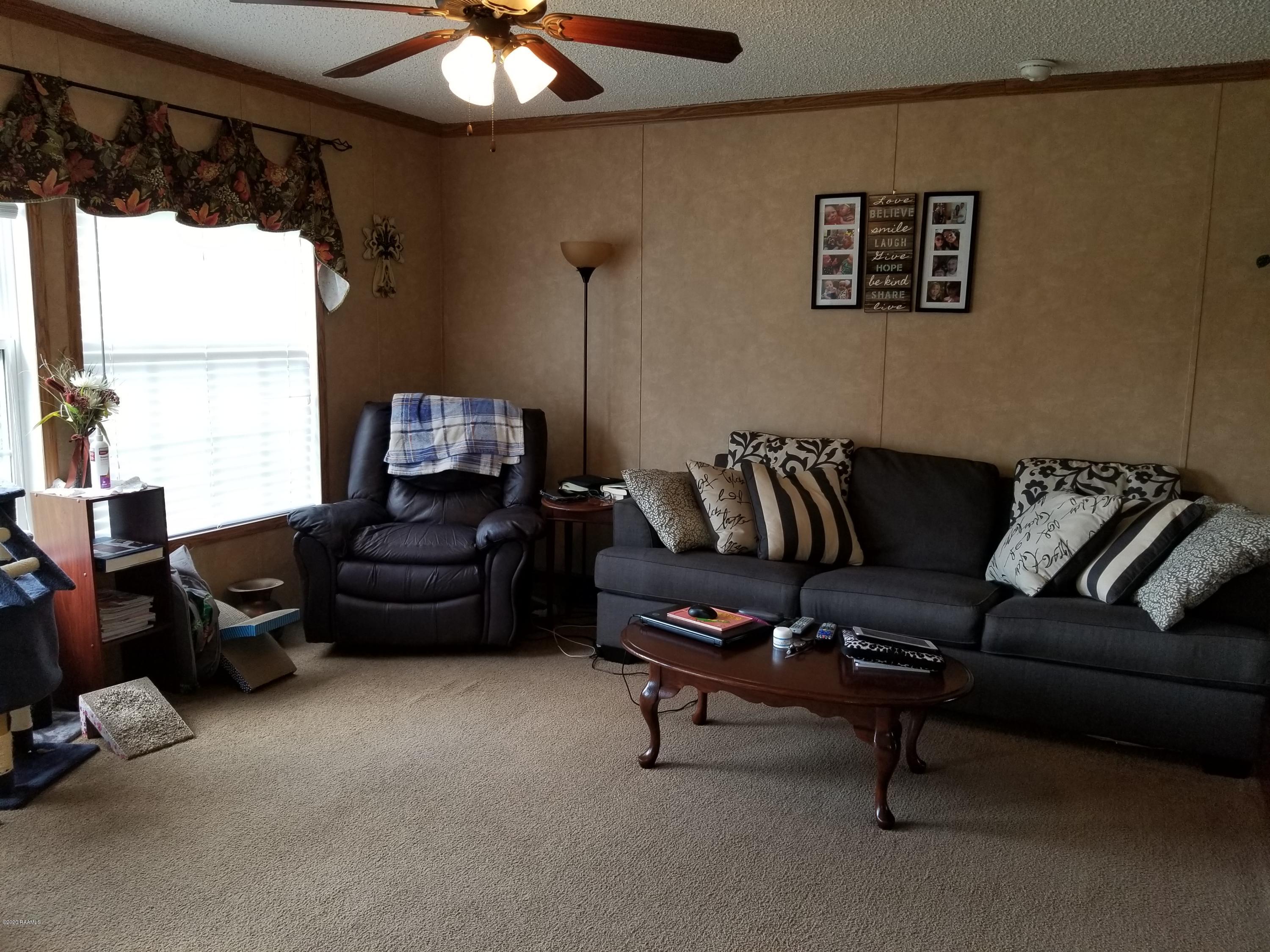1529 Cousins Road Ville Platte, LA 70586 - Photo 7 of 19 Gallery Image 7