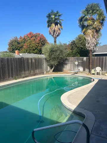 $470,000 | 1229 Eastridge Drive, Modesto, CA 95355