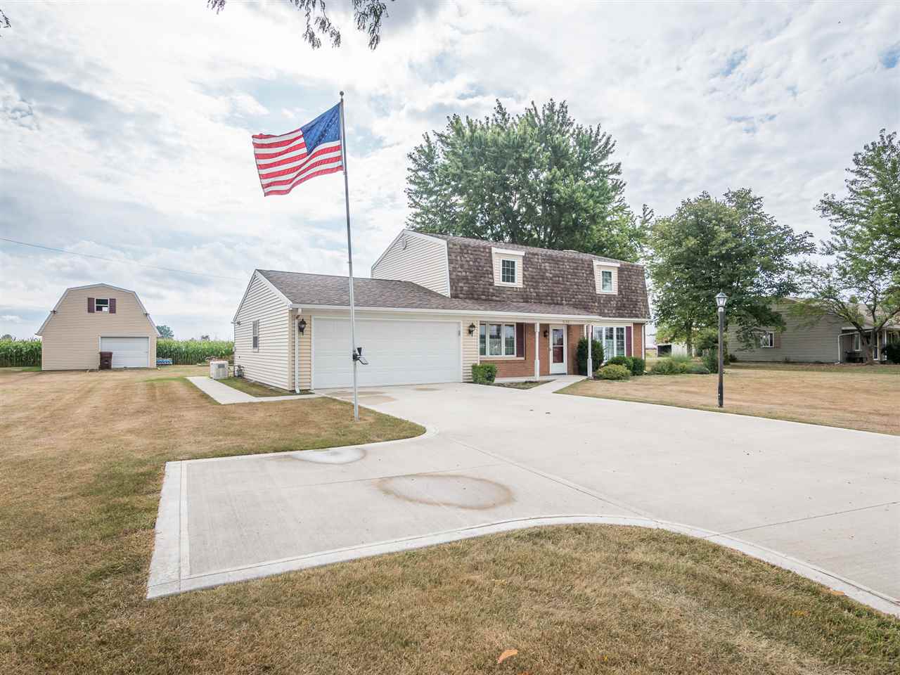 5136 State Rte 101 Woodburn, IN 46797 - Photo 2 of 30