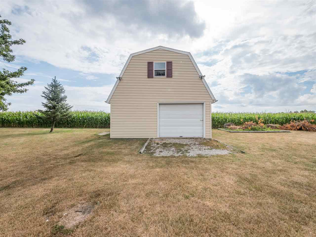 5136 State Rte 101 Woodburn, IN 46797 - Photo 7 of 30