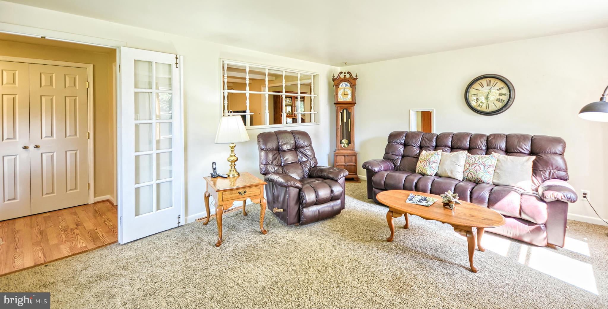 2904 Basford Road Frederick, MD 21703 - Photo 12 of 30 Living Room