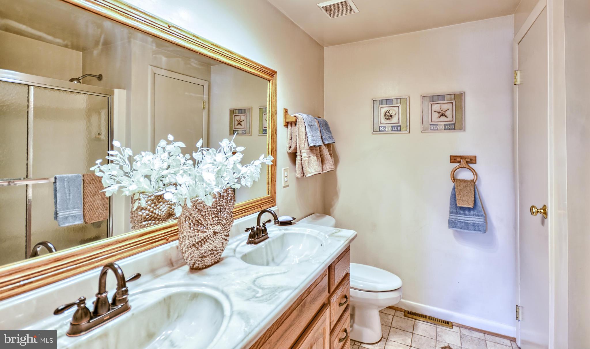2904 Basford Road Frederick, MD 21703 - Photo 28 of 30 Bath