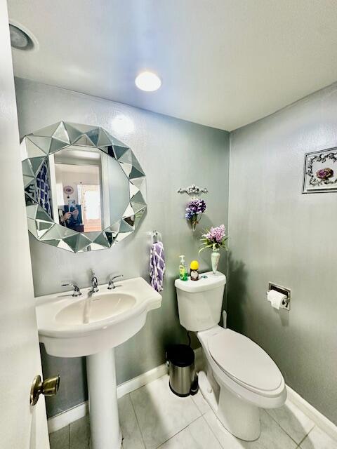 1080 Exeter Boca Raton, FL 33434 - Photo 12 of 37 1/2 Bathroom