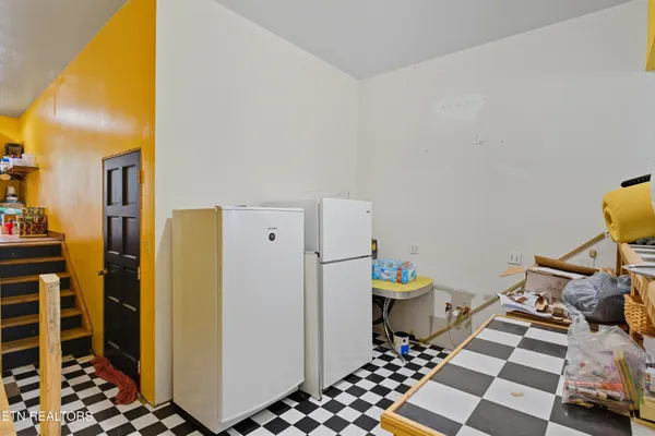 $650,000 | 605 South Lake Drive, Oneida, TN 37841