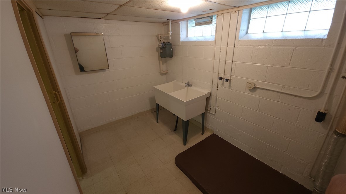 999 Hanley Road Cleveland, OH 44124 - Photo 23 of 29